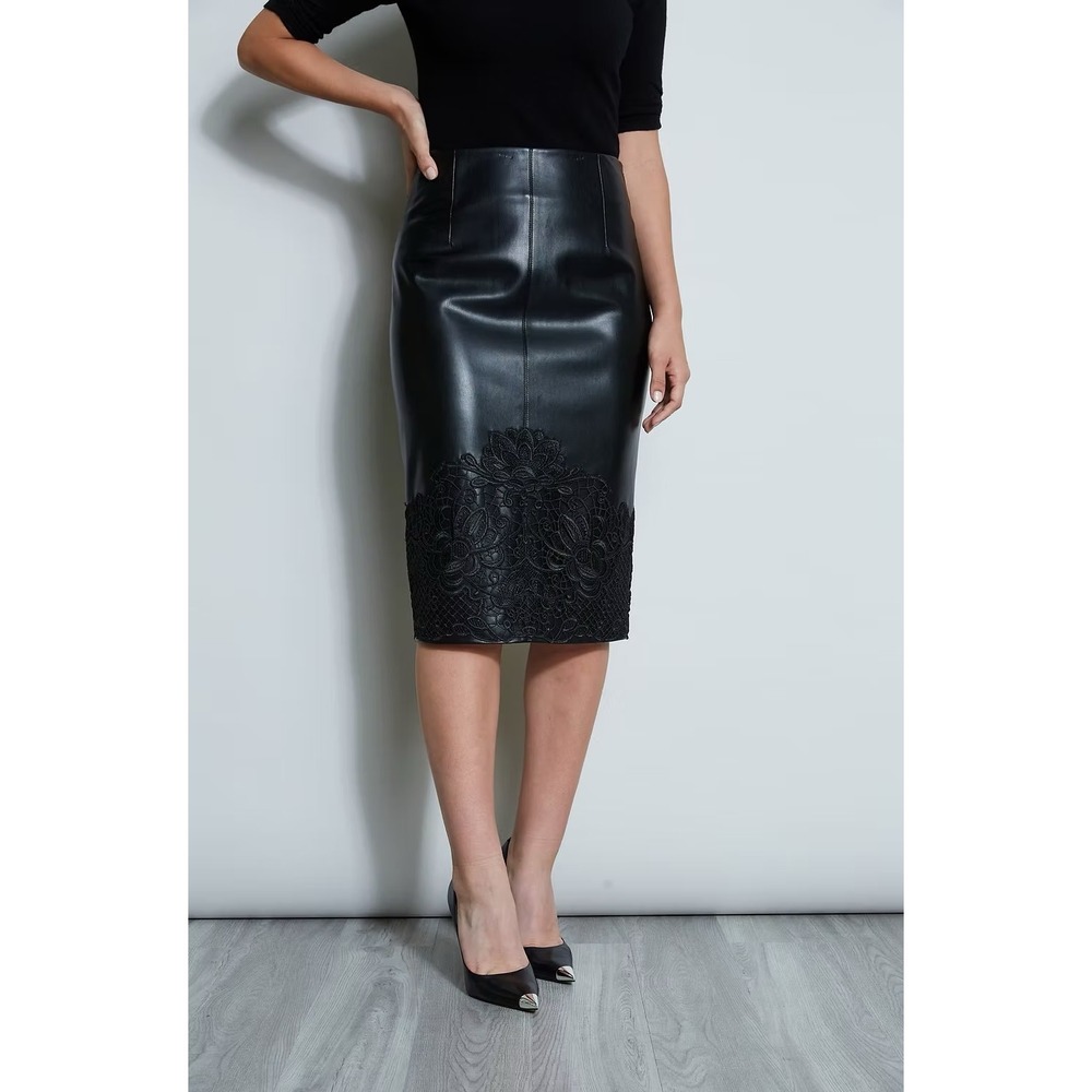 NWT Elie Tahari Vegan Leather Appliqué Skirt / Size 8 /Understated Elegance - Picture 3 of 5